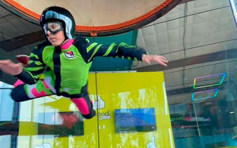 indoor-skydiving-fly